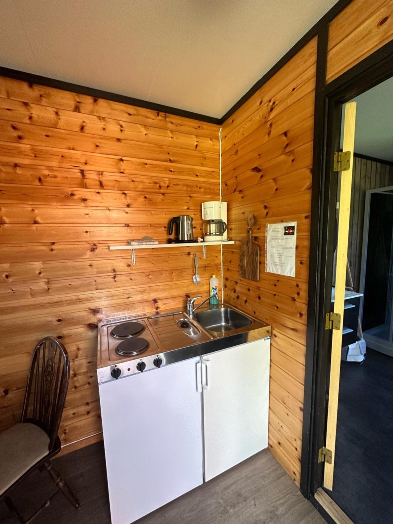 Tommerneset Camping Hotell Innhavet Exteriör bild